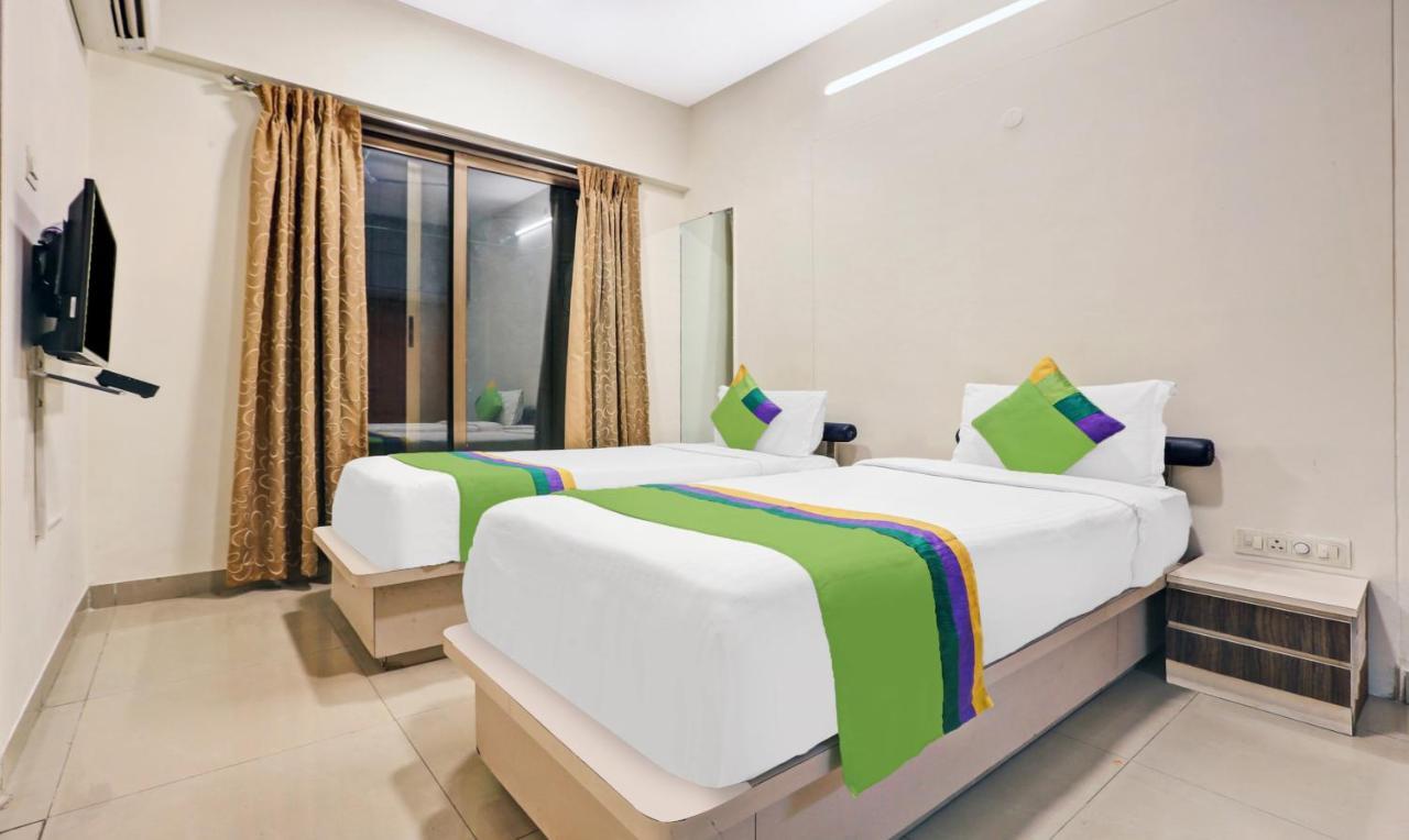 Treebo Trend Bandra Apartments Bombay Eksteriør billede
